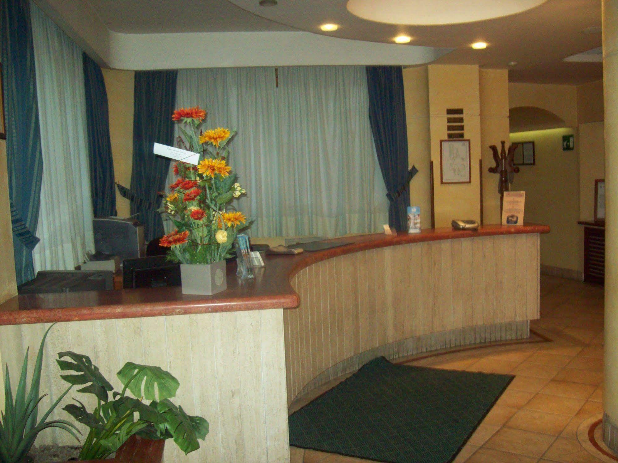 Aerhotel Phelipe Sant'Eufemia Lamezia Eksteriør billede